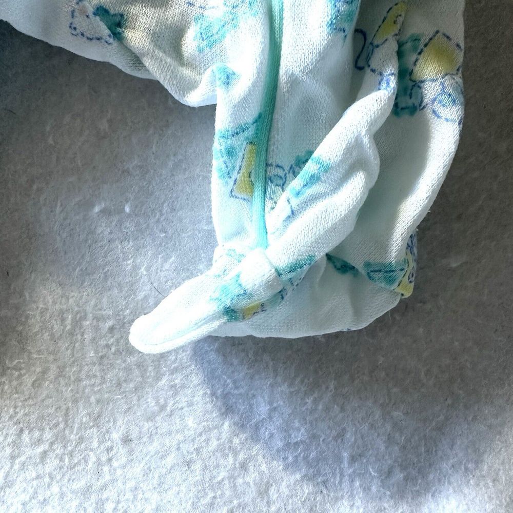 BabyGro Small Newborn 0-3 Months Footed Made USA romper‎ sleep suit Snap - Picture 4 of 8